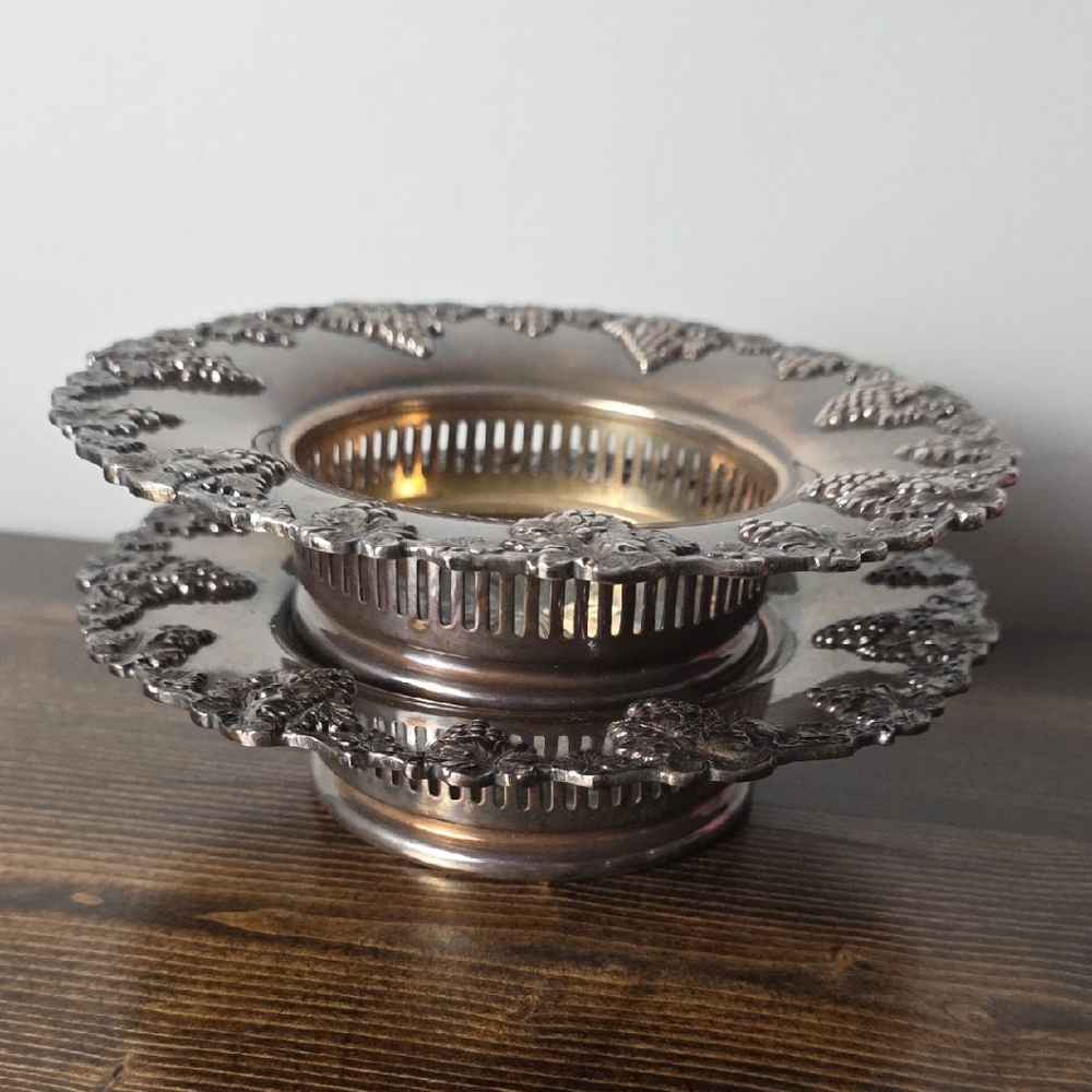 Elegant Silver Decorative Plate‎ - Picture 6 of 13